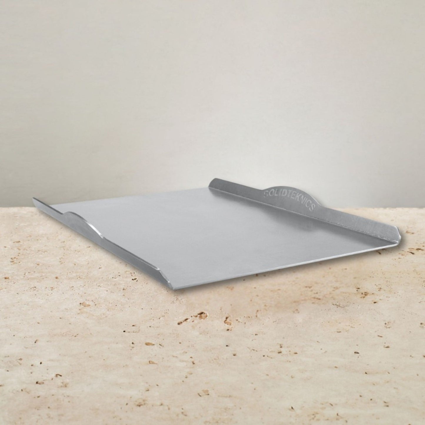 Nöni 40 cm nikkelfri bakeplate i rustfritt stål uten syntetisk belegg – slitesterk, trygg og perfekt til baking, steking og ovnsretter.