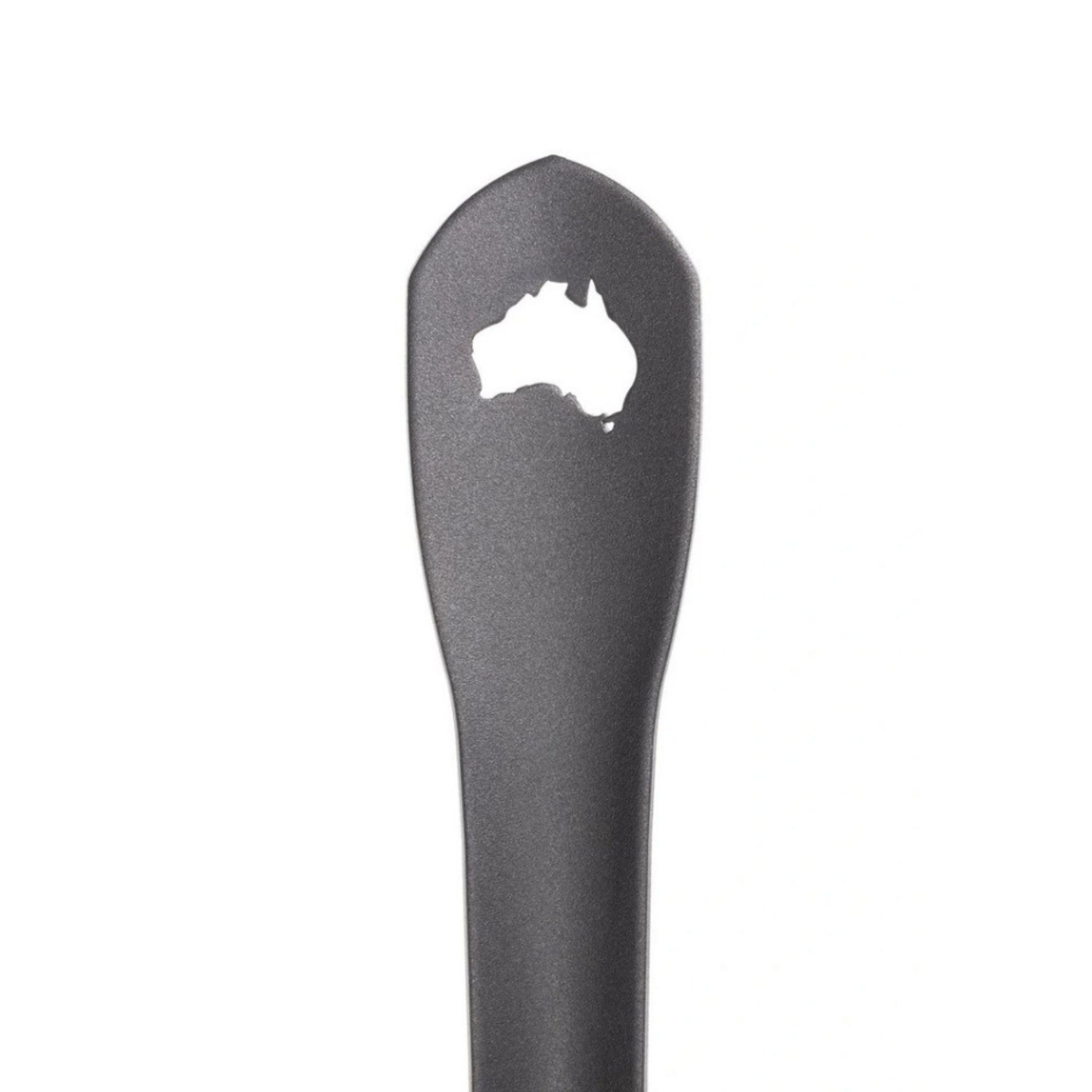 Solidteknics AUS-ION jernpanne med håndtak formet som Australia, et symbol på lokal produksjon og ekte australsk håndverk