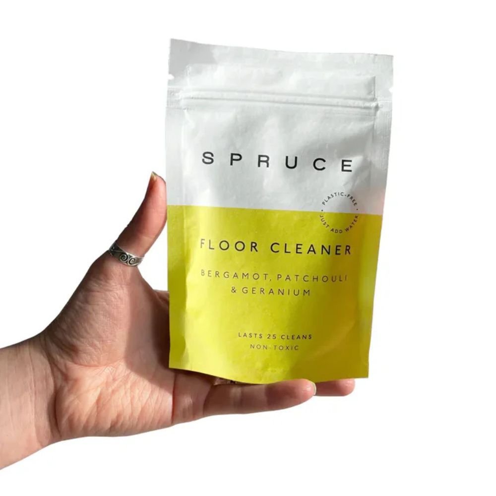 Spruce gulvrens konsentrat – kjemikaliefri og plastfri rengjøring for tregulv, fliser, stein, laminat og linoleum med naturlige oljer av bergamott, patchouli og geranium
