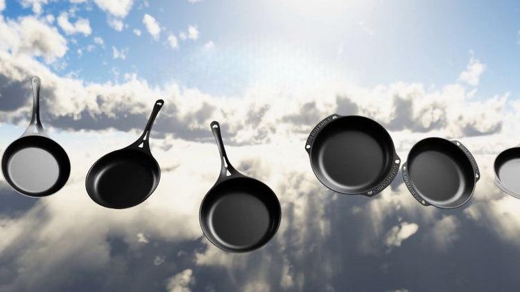 Komplett sett med AUS-ION jernpanner fra Solidteknics – 20 cm, 26 cm og ovn-til-bord, laget i rent australsk jern uten belegg for naturlig non-stick som varer i generasjoner.