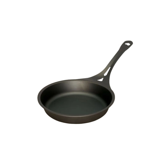 AUS-ION 20 cm stekepanne i rent jern – en lett og holdbar panne uten syntetisk belegg, perfekt for daglig matlaging.