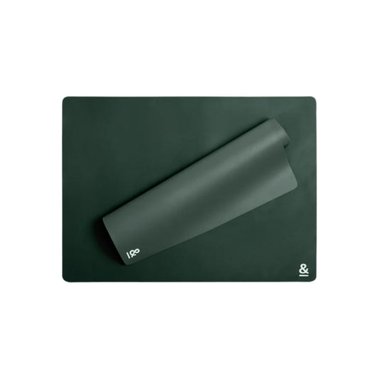 Gjenbrukbar silikon bakematte fra Seed & Sprout i fargen Eucalyptus & Moss som erstatter bakepapir