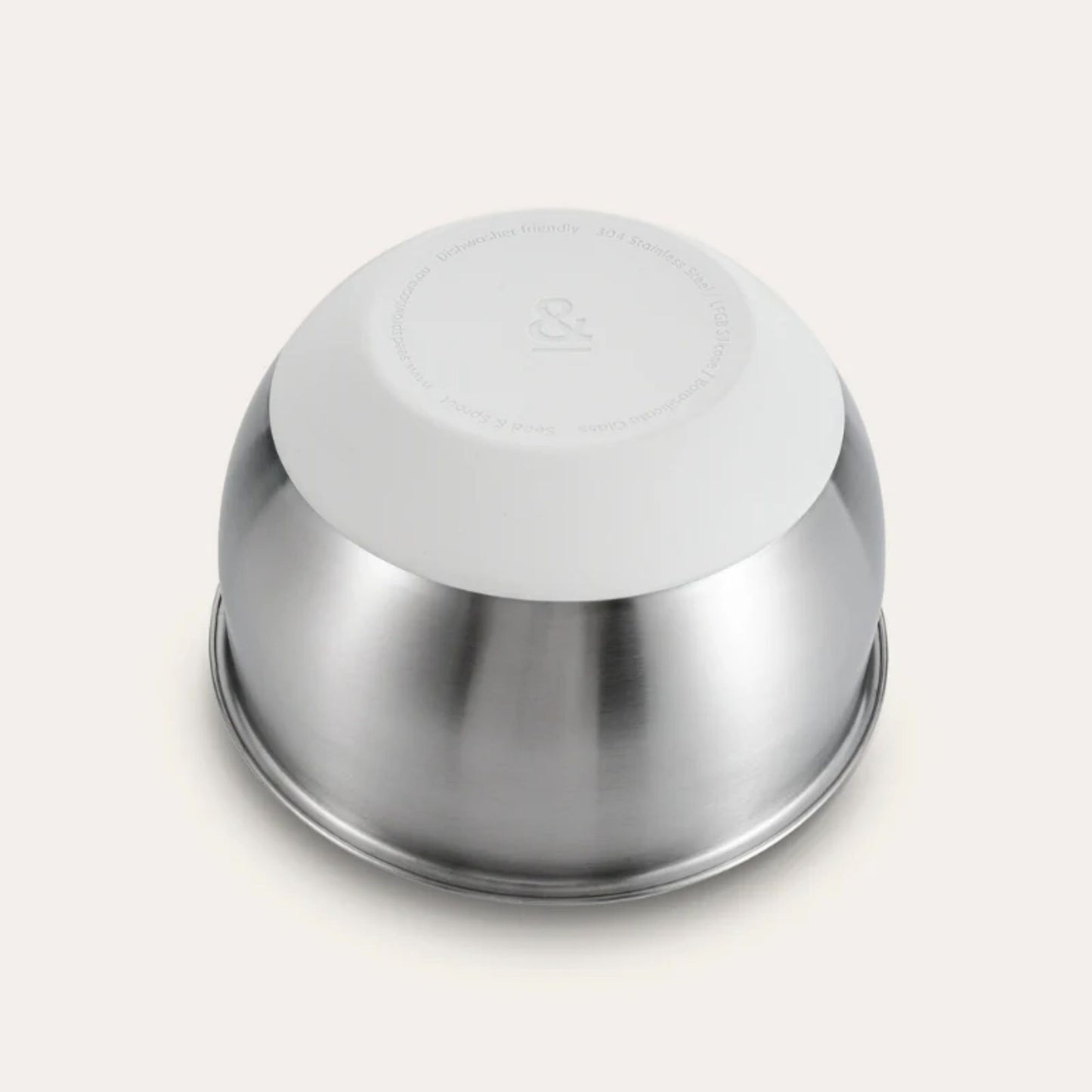 Underside av miksebolle i rustfritt stål med stabil silikonbunn som hindrer at den sklir under bruk – trygt, praktisk og plastfritt kjøkkenutstyr fra Seed & Sprout.