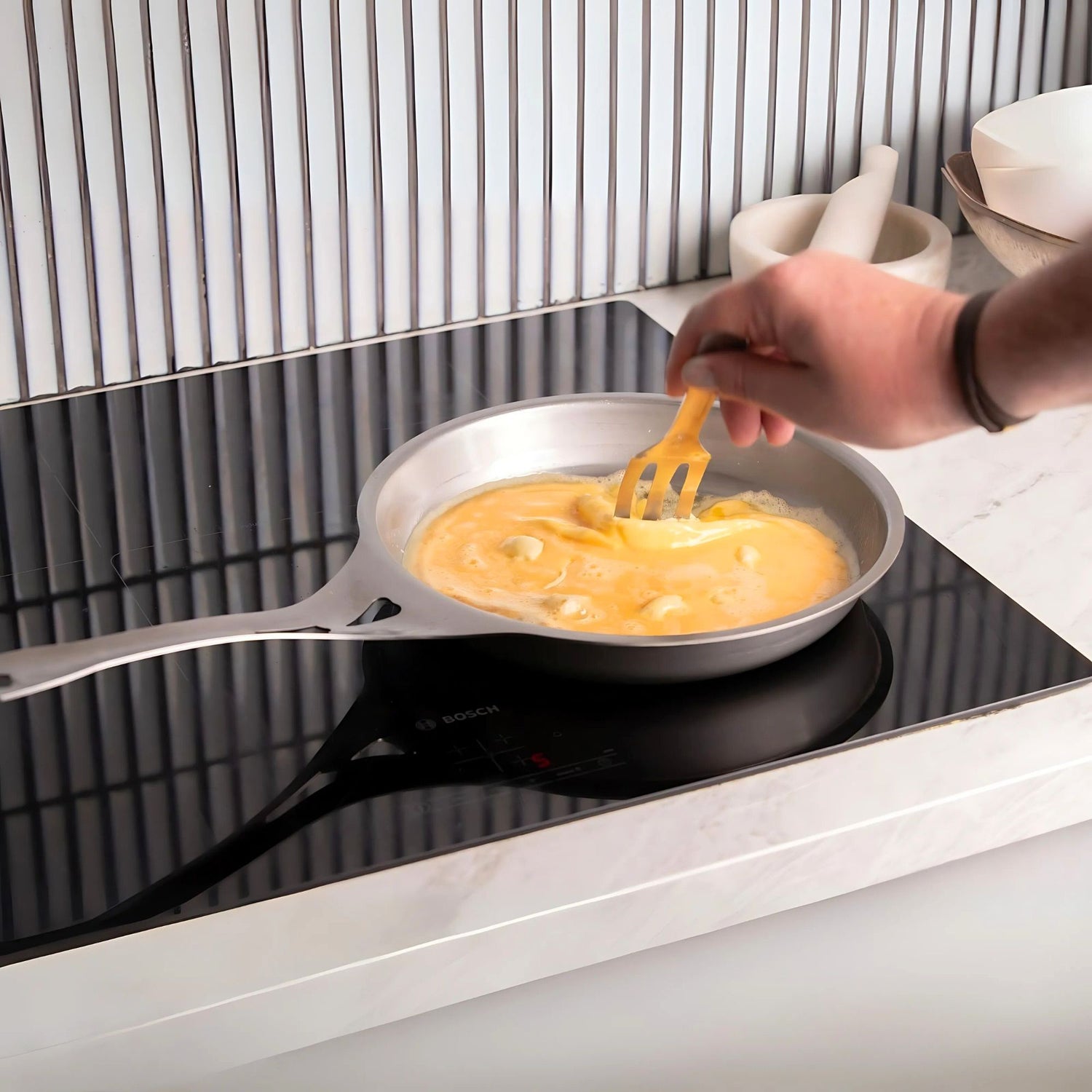 PFAS-fri og nikkelfri stekepanne fra Solidteknics – trygg og sunn matlaging uten skadelige stoffer