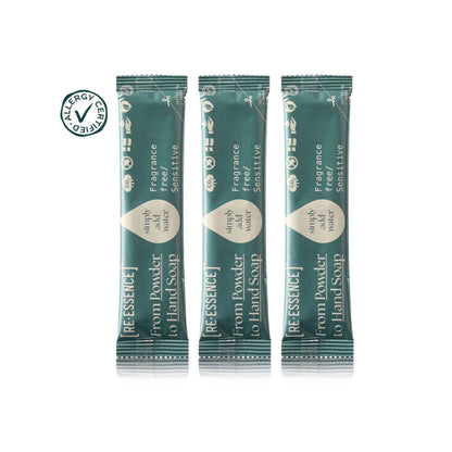 Tre RE·ESSENCE pulverrefiller til parfymefri håndsåpe med AllergyCertified-sertifisering.