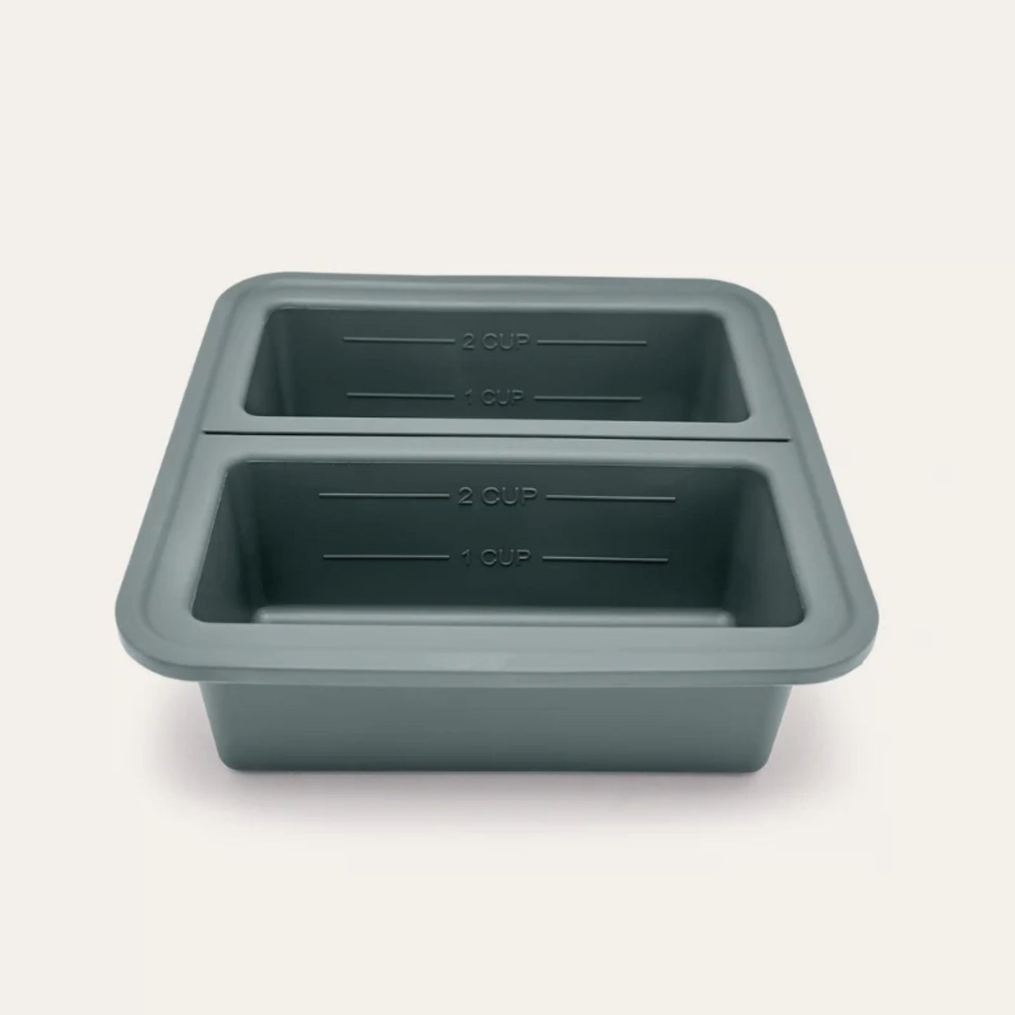 Silikon fryseform med to rom på 500 ml og målelinjer for porsjonering av mat