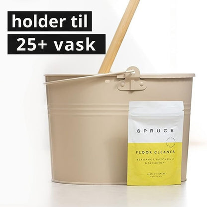 Miljøvennlig gulvvaskemiddel fra Spruce som rekker til over 25 vask, med duft av bergamott, patchouli og geranium