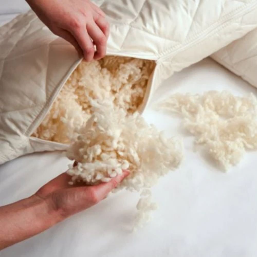 Justerbar vaskbar ullpute 50x70 med løst, sporbar britisk ullfyll