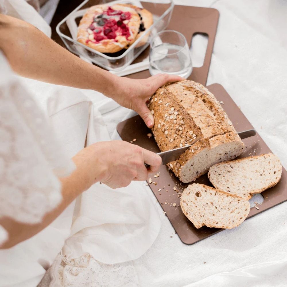 Wood Fibre skjærefjøl brukt til skjæring av brød, tynn og lett skjærefjøl som er enkel å håndtere og oppbevare